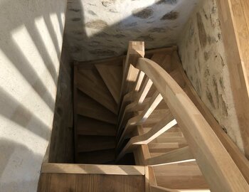 Escalier sur mesure en chêne - Perpezat (63)